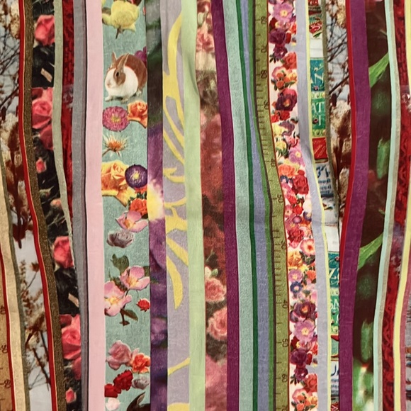 Paul Smith mainline for children’s girls sz 3/4 rabbits & roses stripe top - Picture 4 of 8